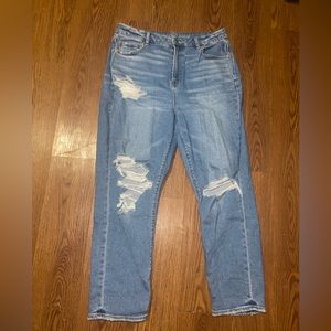 American Eagle High Waisted Mom Jeans